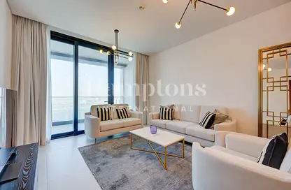 Living Room image for: Apartment - 3 Bedrooms - 4 Bathrooms for rent in Jumeirah Gate Tower 1 - The Address Jumeirah Resort and Spa - Jumeirah Beach Residence - Dubai, Image 1