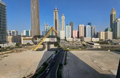 Apartment - 1 Bedroom - 2 Bathrooms for rent in Jumeirah Garden City - Al Satwa - Dubai