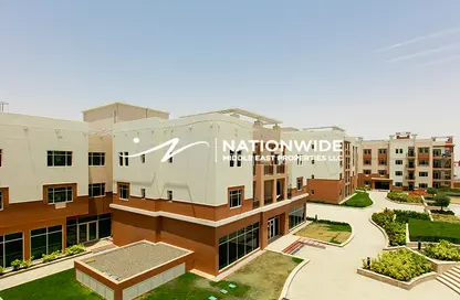 Apartment - 2 Bedrooms - 3 Bathrooms for sale in Al Khaleej Village - Al Ghadeer - Abu Dhabi