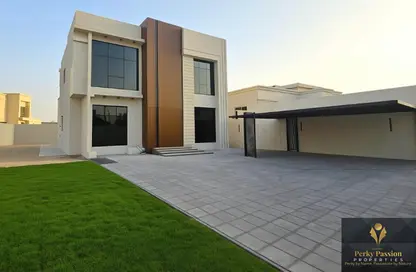 Villa - 4 Bedrooms - 5 Bathrooms for rent in Al Aweer 1 - Al Aweer - Dubai