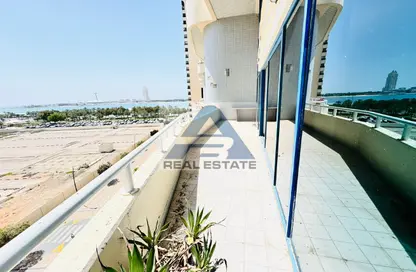 Duplex - 3 Bedrooms - 4 Bathrooms for rent in Corniche Road - Abu Dhabi