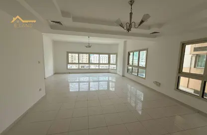 Apartment - 2 Bedrooms - 3 Bathrooms for rent in Al Majaz 1 - Al Majaz - Sharjah