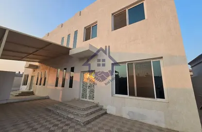 فيلا - 8 غرف نوم - 8 حمامات للبيع في خزام - رأس الخيمة