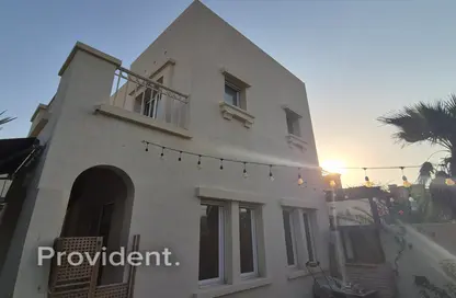 Villa - 2 Bedrooms - 3 Bathrooms for rent in Springs 10 - The Springs - Dubai
