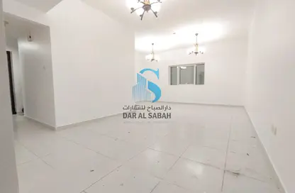 شقة - 2 غرف نوم - 3 حمامات للايجار في برج الكوث - النهدة - الشارقة