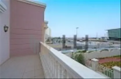 فيلا - 5 غرف نوم - 7 حمامات للايجار في قرية الفرسان - مدينة خليفة - أبوظبي