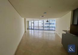 صورةغرفة فارغة لـ: شقة - 2 غرف نوم - 2 حمامات للبيع في سكاي جاردنز - مركز دبي المالي العالمي - دبي, صورة 1
