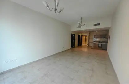 Apartment - 1 Bedroom - 2 Bathrooms for rent in Jumeirah Lake Towers - Dubai