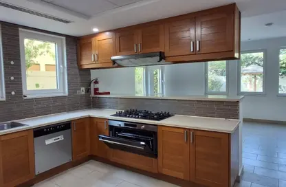 Villa - 3 Bedrooms - 3 Bathrooms for rent in Jumeirah Park - Dubai