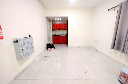 شقة - 1 حمام للايجار في 2 الشامسي - تجارية مويلح - الشارقة