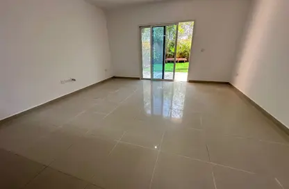 Townhouse - 2 Bedrooms - 3 Bathrooms for rent in Arabian Style - Al Reef Villas - Al Reef - Abu Dhabi