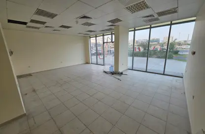 Shop - Studio for rent in Airport Road - Abu Dhabi