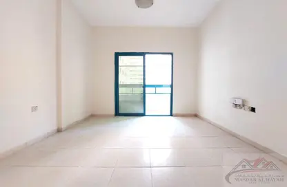 شقة - غرفة نوم - 2 حمامات للايجار في برج الزين - النهدة - الشارقة