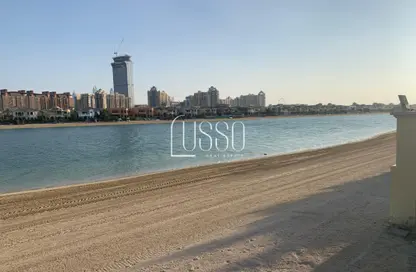 Villa - 5 Bedrooms - 7 Bathrooms for sale in Garden Homes Frond L - Garden Homes - Palm Jumeirah - Dubai