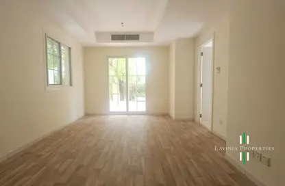 فيلا - 2 غرف نوم - 3 حمامات للايجار في الينابيع 11 - الينابيع - دبي