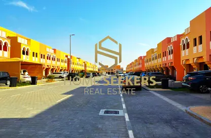 Villa - 2 Bedrooms - 3 Bathrooms for sale in Zone 8 - Hydra Village - Abu Dhabi