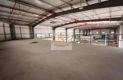 Warehouse - Studio - 2 Bathrooms for rent in Al Sajaa Industrial - Al Sajaa - Sharjah