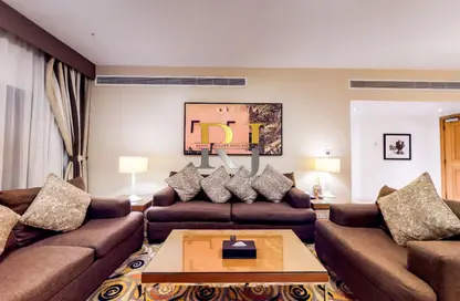 Apartment - 2 Bedrooms - 2 Bathrooms for rent in Golden Sands 10 Hotel Apartments - Mankhool - Bur Dubai - Dubai