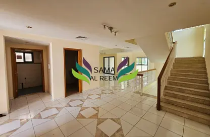 Villa - Studio - 4 Bathrooms for rent in Al Manara - Dubai