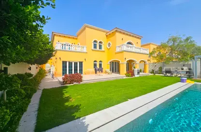 Villa - 5 Bedrooms - 6 Bathrooms for sale in Legacy - Jumeirah Park - Dubai