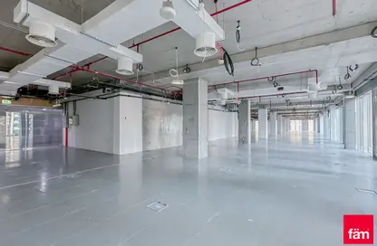 New Semi-fitted Half Floor Office in Dubai Marina