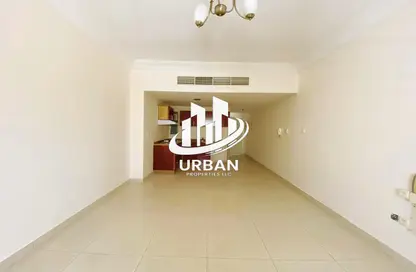 Apartment - Studio - 1 Bathroom for rent in New Al Taawun Road - Al Taawun - Sharjah
