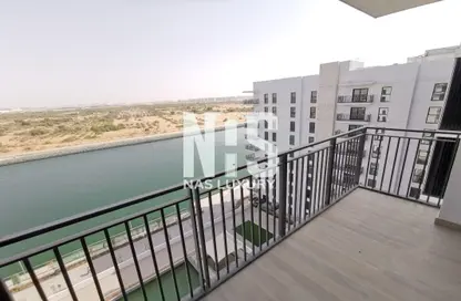 Apartment - 2 Bedrooms - 2 Bathrooms for sale in Waters Edge - Yas Island - Abu Dhabi