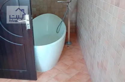 فيلا - 6 غرف نوم - 5 حمامات للايجار في كورنيش عجمان - عجمان