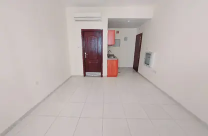 Full Floor - 7+ Bedrooms - 7+ Bathrooms for rent in Muwailih Building - Muwaileh - Sharjah