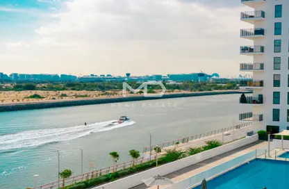 Apartment - 2 Bedrooms - 2 Bathrooms for sale in Waters Edge - Yas Island - Abu Dhabi