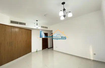 شقة - 2 غرف نوم - 4 حمامات للايجار في الجداف - دبي