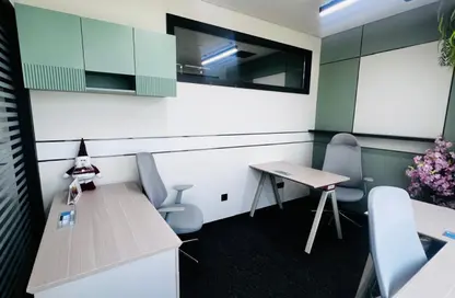 Business Centre - Studio - 4 Bathrooms for rent in Health care City - Dubai Healthcare City - Bur Dubai - Dubai
