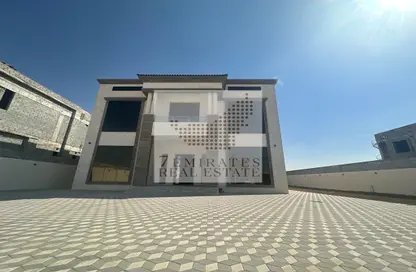 Villa - 5 Bedrooms - 5 Bathrooms for rent in Al Aweer 1 - Al Aweer - Dubai
