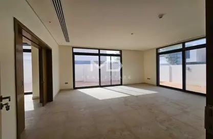 Villa - 5 Bedrooms - 7 Bathrooms for sale in West Yas - Yas Island - Abu Dhabi