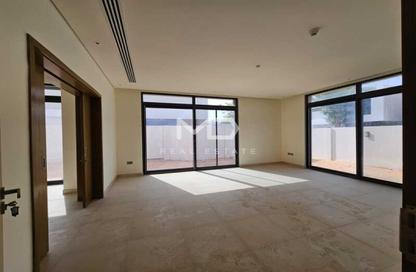 Villa - 5 Bedrooms - 7 Bathrooms for sale in West Yas - Yas Island - Abu Dhabi