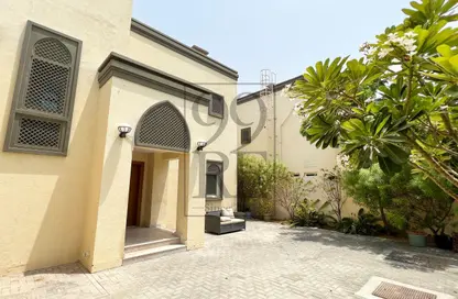 Villa - 3 Bedrooms - 5 Bathrooms for rent in Legacy - Jumeirah Park - Dubai