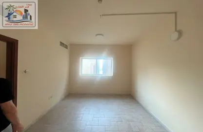 شقة - غرفة نوم - 1 حمام للايجار في المجرة - الشرق - الشارقة