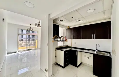 Apartment - 1 Bedroom - 2 Bathrooms for rent in The Pearl - Al Jaddaf - Dubai