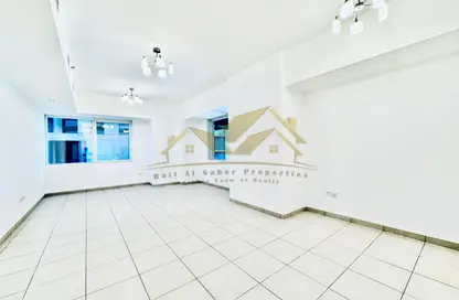 Apartment - 2 Bedrooms - 3 Bathrooms for rent in Blue Tower - Sheikh Zayed Road - Dubai