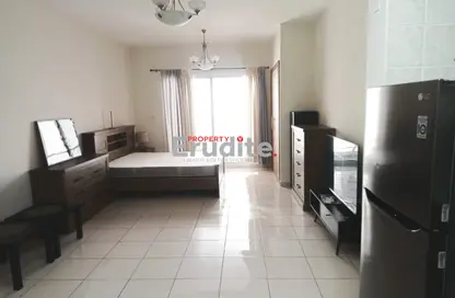 شقة - 1 حمام للايجار في مالباري 2 - حدائق الإمارات 2 - قرية الجميرا سركل - دبي