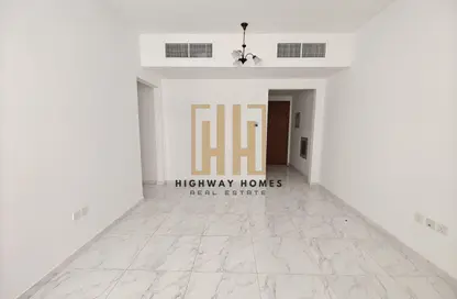 Apartment - 1 Bedroom - 1 Bathroom for rent in Muweileh Community - Muwaileh Commercial - Sharjah