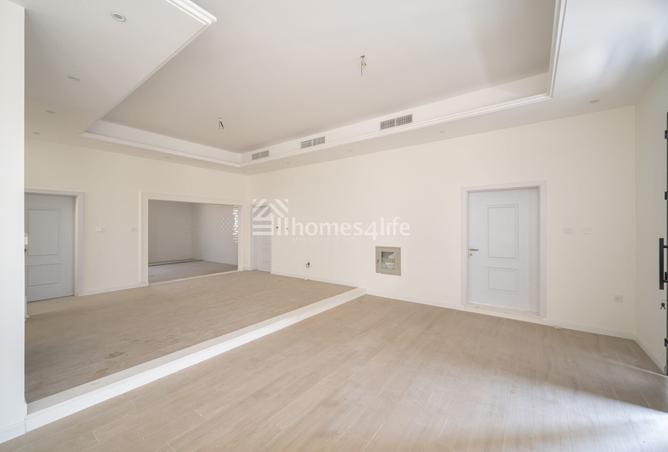15240126 - Property Image 3