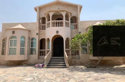 فيلا - 8 غرف نوم - 8 حمامات للايجار في الجزيرة الحمراء - رأس الخيمة