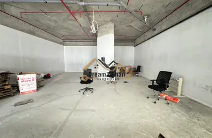 Shop - Studio - 1 Bathroom for rent in IT Plaza - Dubai Silicon Oasis - Dubai