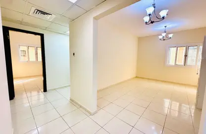 Apartment - 1 Bedroom - 2 Bathrooms for rent in Muwaileh 29 Building - Muwaileh - Sharjah