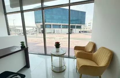 Office Space - Studio - 1 Bathroom for rent in Red Avenue - Al Garhoud - Dubai