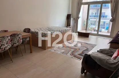 شقة - غرفة نوم - 2 حمامات للبيع في عزيزي توليب - الفرجان - دبي