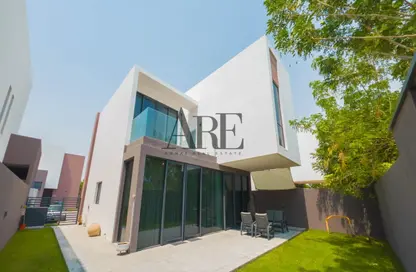 فيلا - 5 غرف نوم - 6 حمامات للبيع في سراب 2 - الجادة - الشارقة