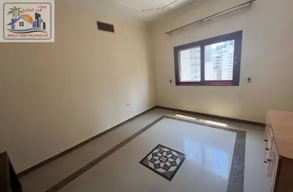 Apartment - 2 Bedrooms - 2 Bathrooms for rent in Al Khan Corniche - Al Khan - Sharjah