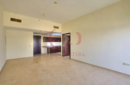 Apartment - Studio - 1 Bathroom for rent in Silicon Gates 2 - Silicon Gates - Dubai Silicon Oasis - Dubai